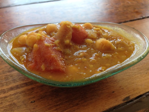 vegan lentil and chickpea soup